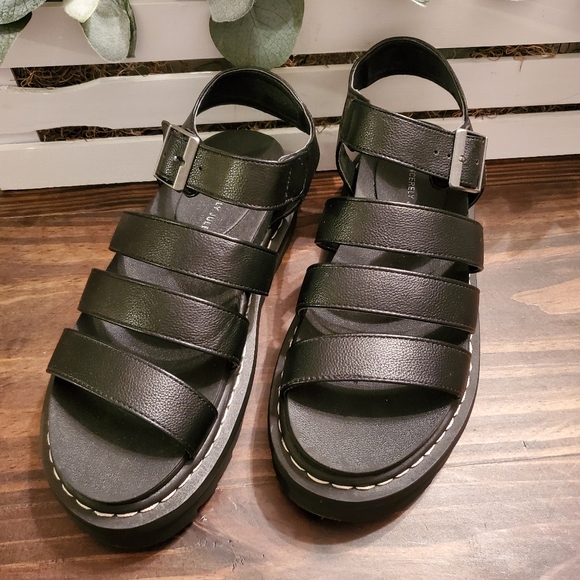 Sincerly Jules Shoes - Sincerely Jules "Daring" Gladiator Chunky Lug Sole Vegan Platform Sandals